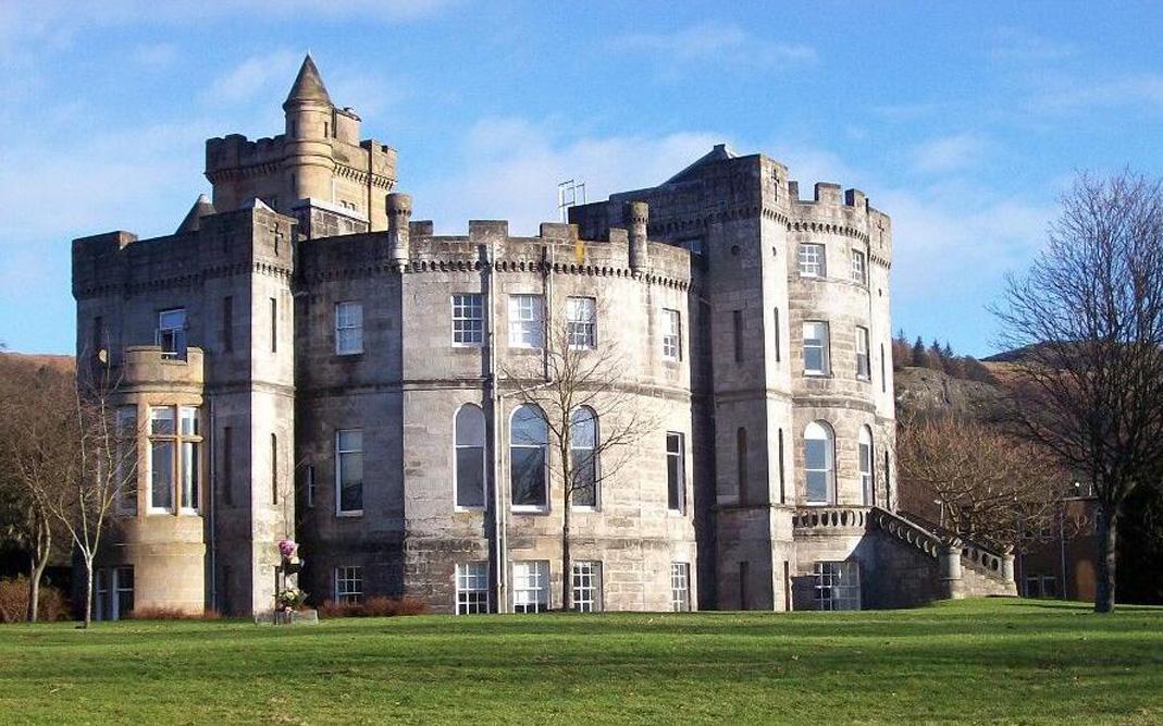 中国社科院大学英国斯特林大学合办可认证管理学博士